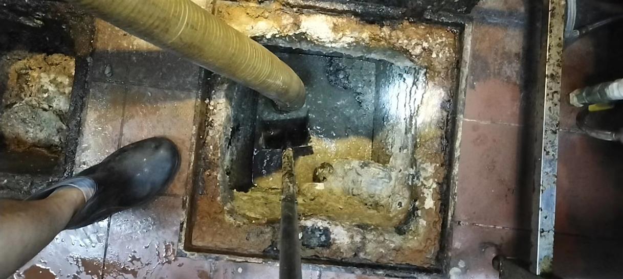 沙溪镇污水池清理一般都有毒气，怎么预防中毒呢？